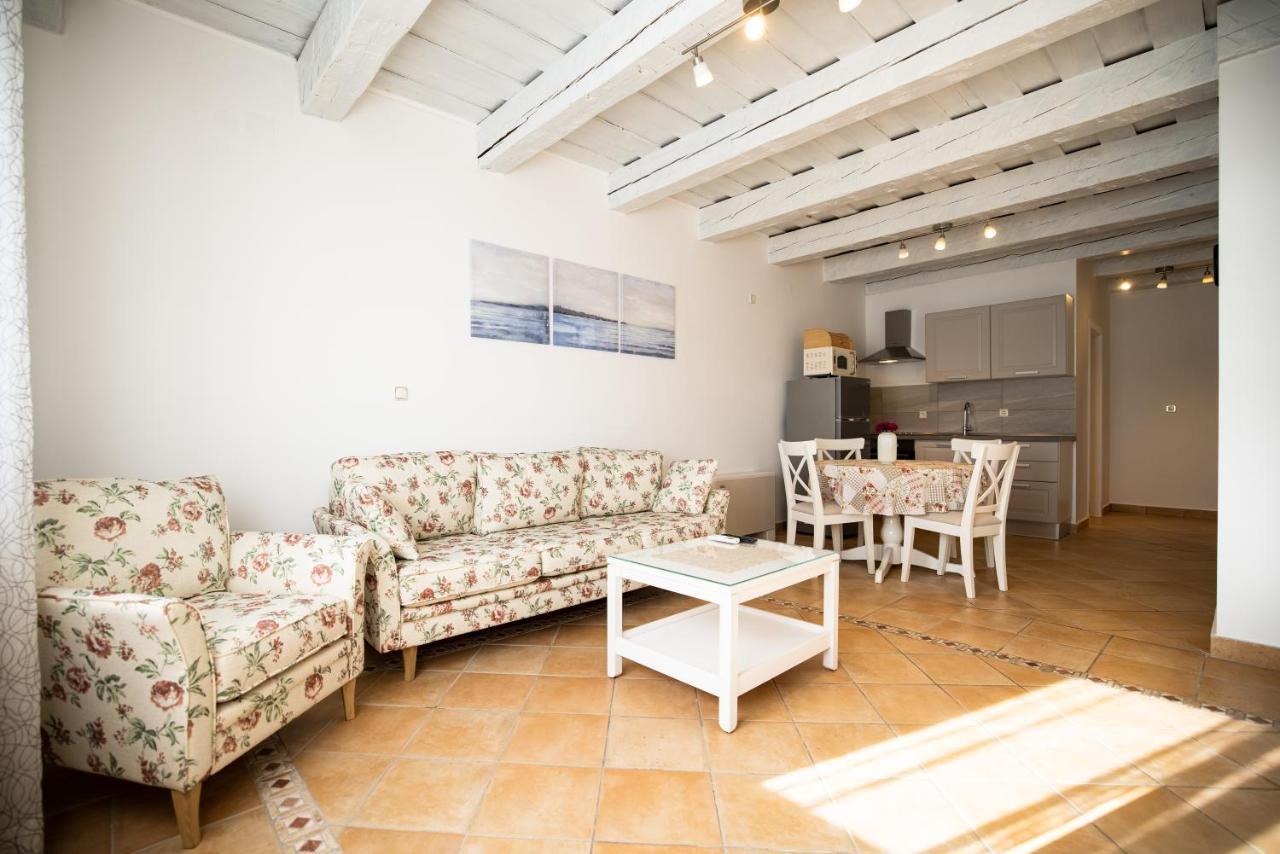 Apartman Sidro Maslenica Exteriör bild